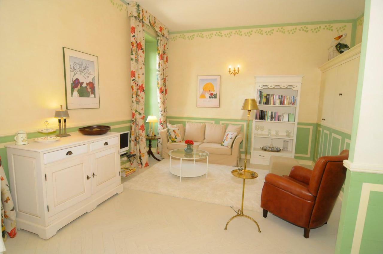 Chateau des Gipières Montbrun-les-Bains Extérieur photo