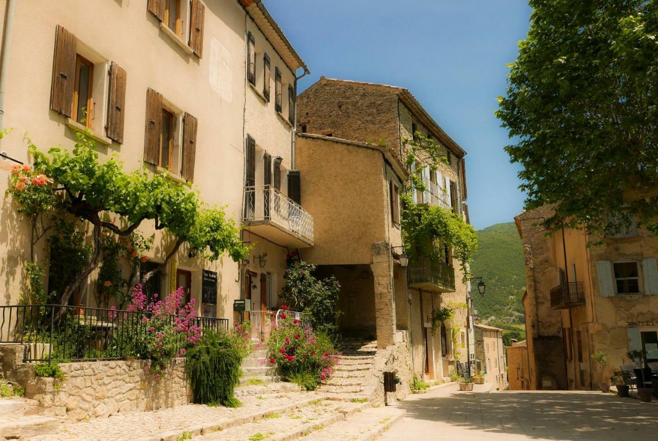 Chateau des Gipières Montbrun-les-Bains Extérieur photo
